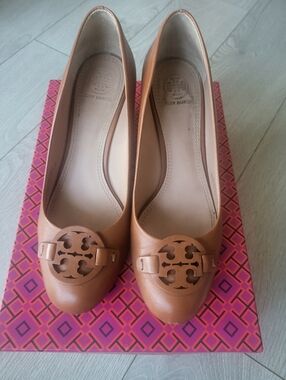 Tory Burch Tan Leather Ballet Flats
